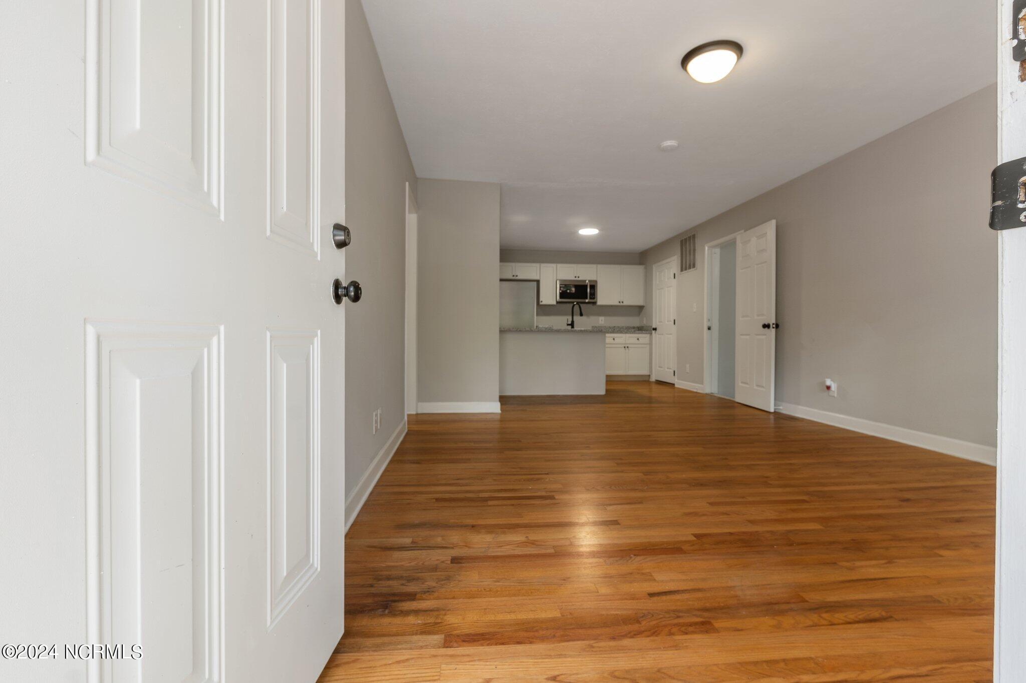 852 North May Street Southern Pines, NC 28387 - Photo 5 of 24 9-web-or-mls-DSC02182