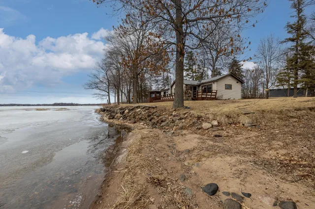 $474,999 | 46193 State Highway 47, Isle, MN 56342
