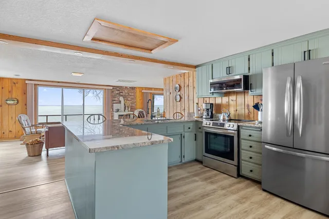 $474,999 | 46193 State Highway 47, Isle, MN 56342