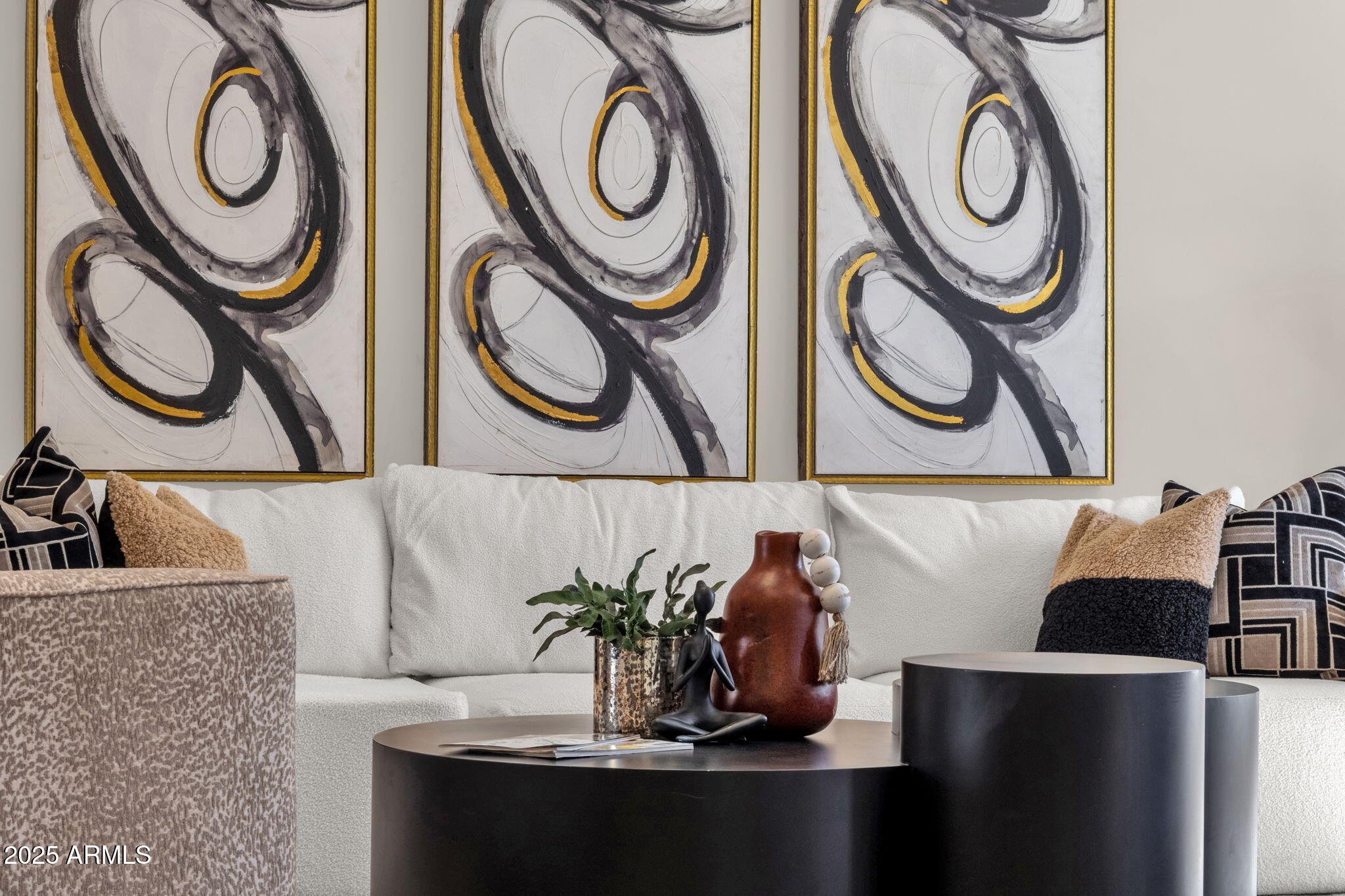 2276 East Mercer Lane Phoenix, AZ 85028 - Photo 13 of 61 a close view of sink and a potted plant