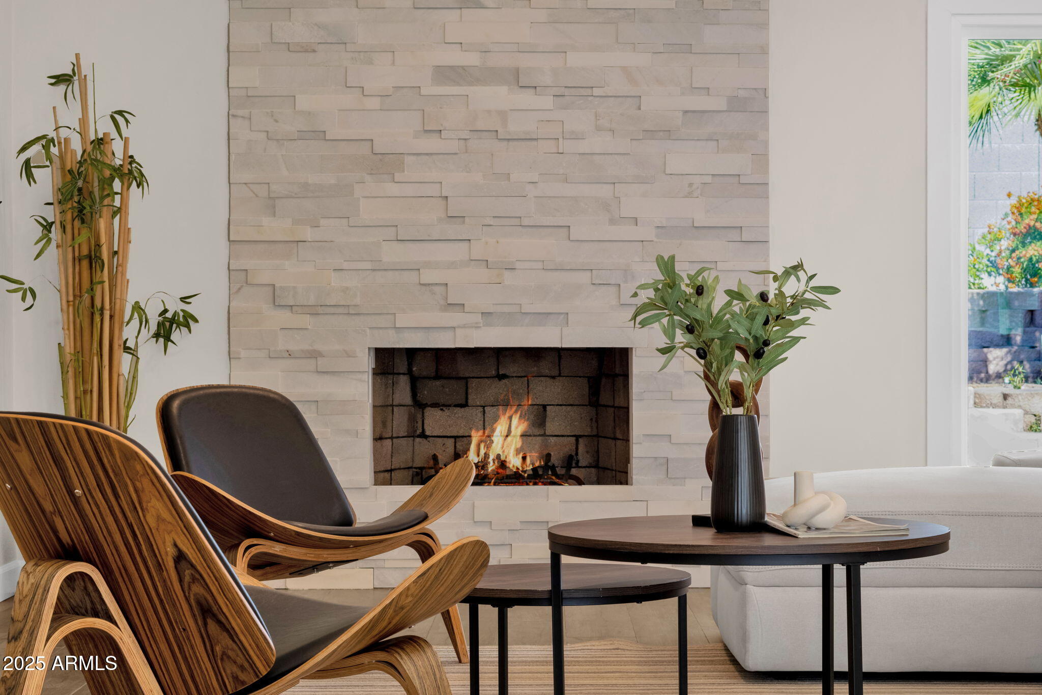 2276 East Mercer Lane Phoenix, AZ 85028 - Photo 19 of 61 15-web-or-mls-2276-e-mercer-ln