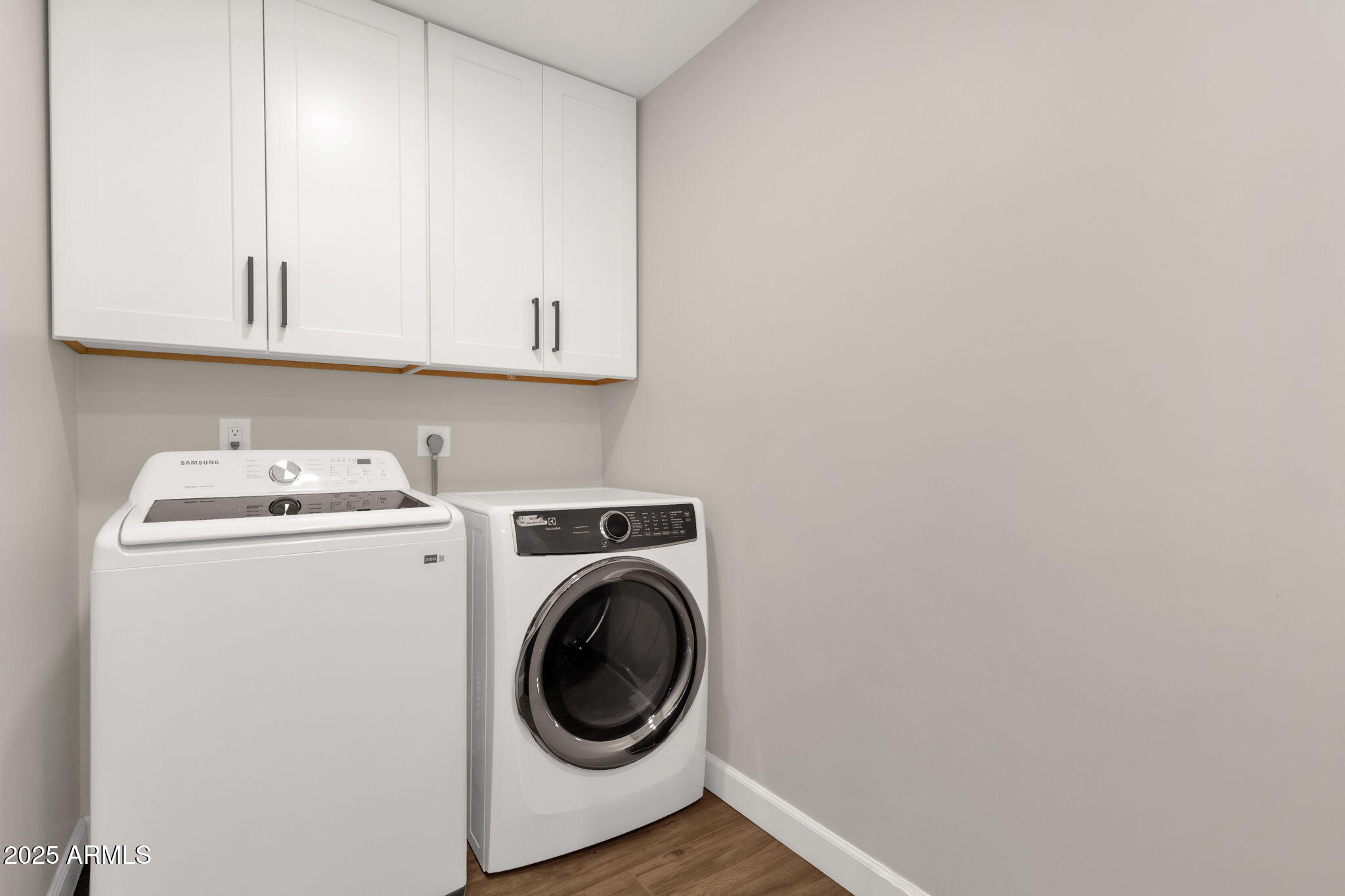 2276 East Mercer Lane Phoenix, AZ 85028 - Photo 53 of 61 56-web-or-mls-2276-e-mercer-ln