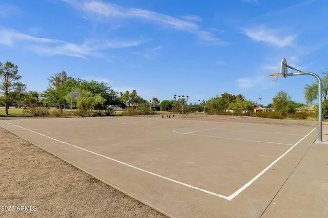$1,079,000 | 2276 East Mercer Lane, Phoenix, AZ 85028