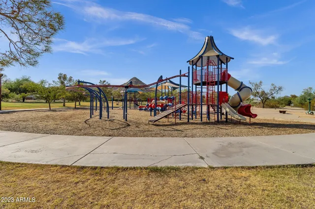 $1,079,000 | 2276 East Mercer Lane, Phoenix, AZ 85028