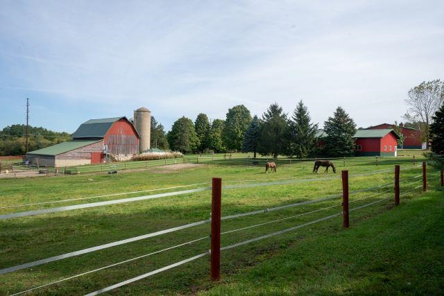 5927 Adams Road Oregon, WI 53575 - Photo 3 of 43