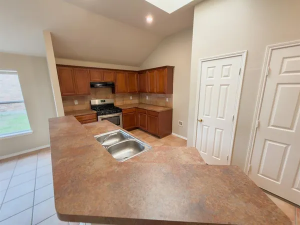 $1,999 | 102 Galloping Trail, Forney, TX 75126