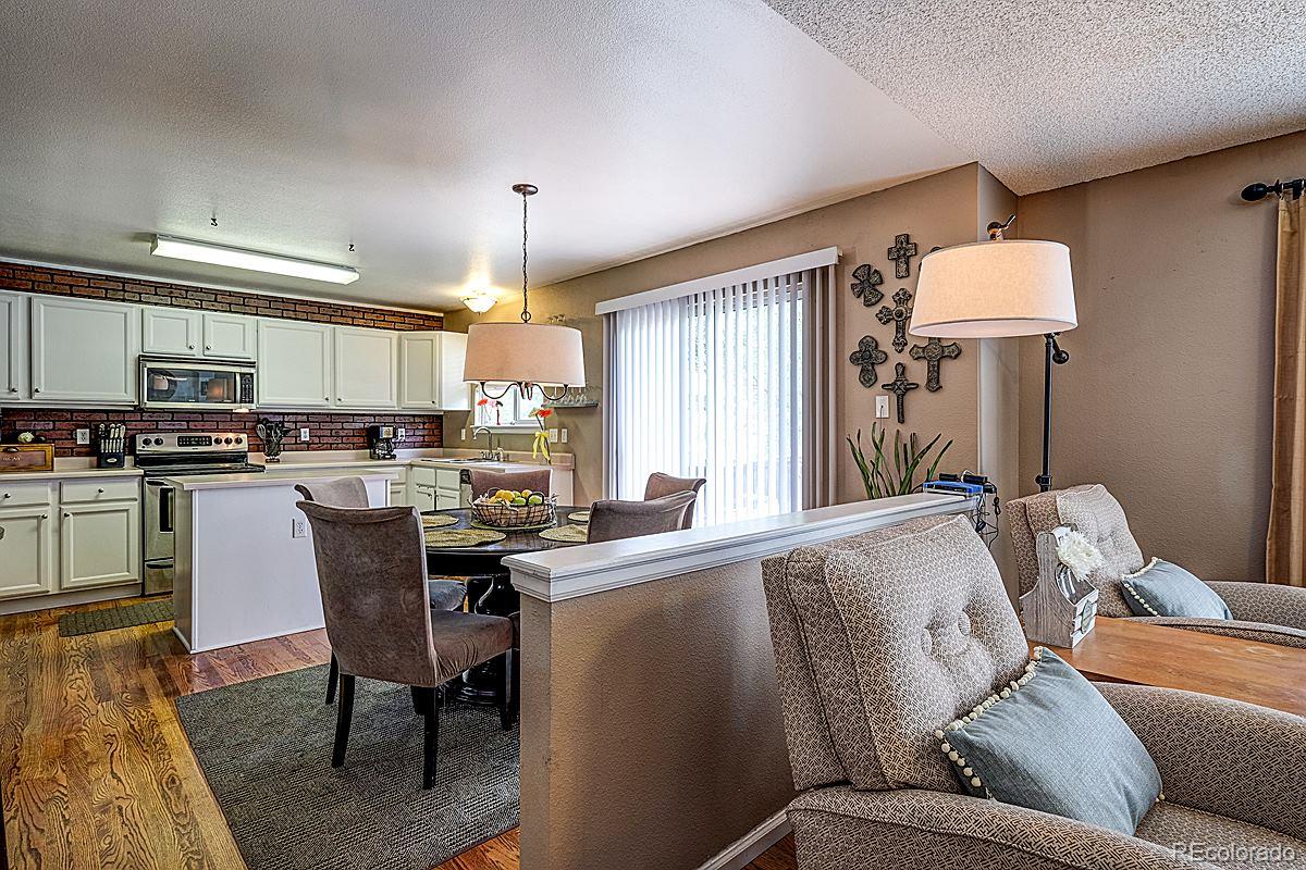 9708 South Castle Ridge Circle Highlands Ranch, CO 80129 - Photo 9 of 20