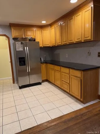 $5,300 | 71 Carmans Road, Farmingdale, NY 11735