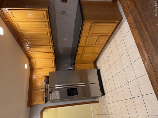 71 Carmans Road Farmingdale, NY 11735 - Photo 1 of 20