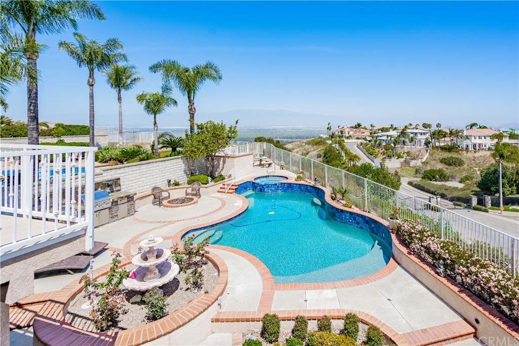 2901 Hidden Hills Way West Corona, CA 92882 - Photo 8 of 67