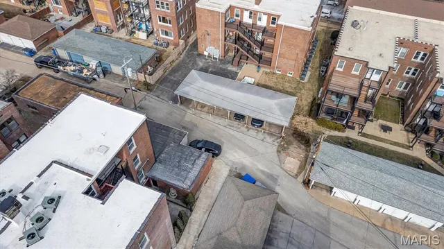 $350,000 | 6253 Rosebury Avenue, Unit 2E, St. Louis, MO 63105