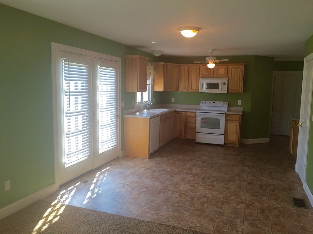 72 Fowler Road Westfield, MA 01085 - Photo 11 of 28 Gallery Image 11