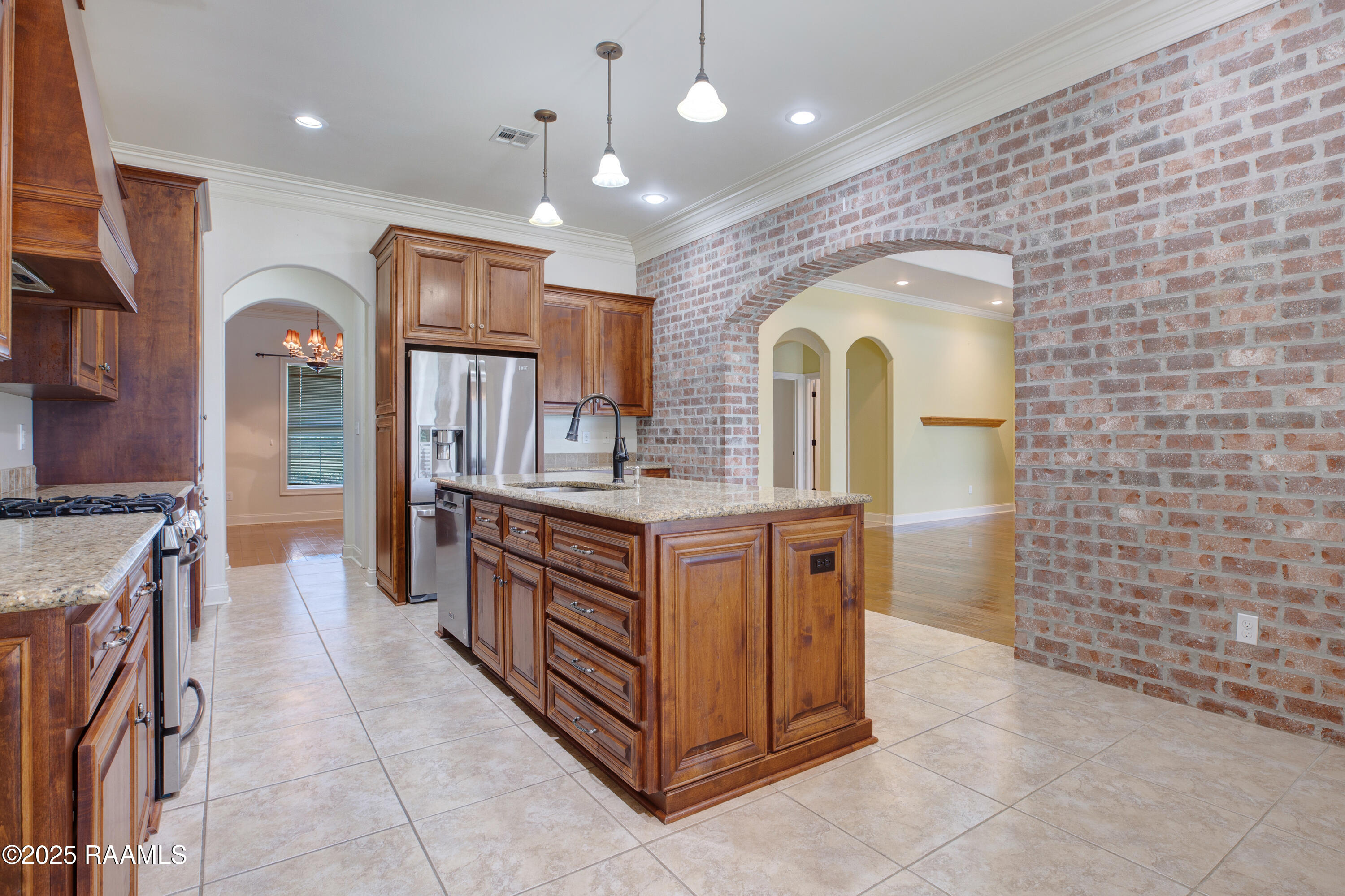 707 Hummingbird Lane New Iberia, LA 70560 - Photo 13 of 42 Kitchen