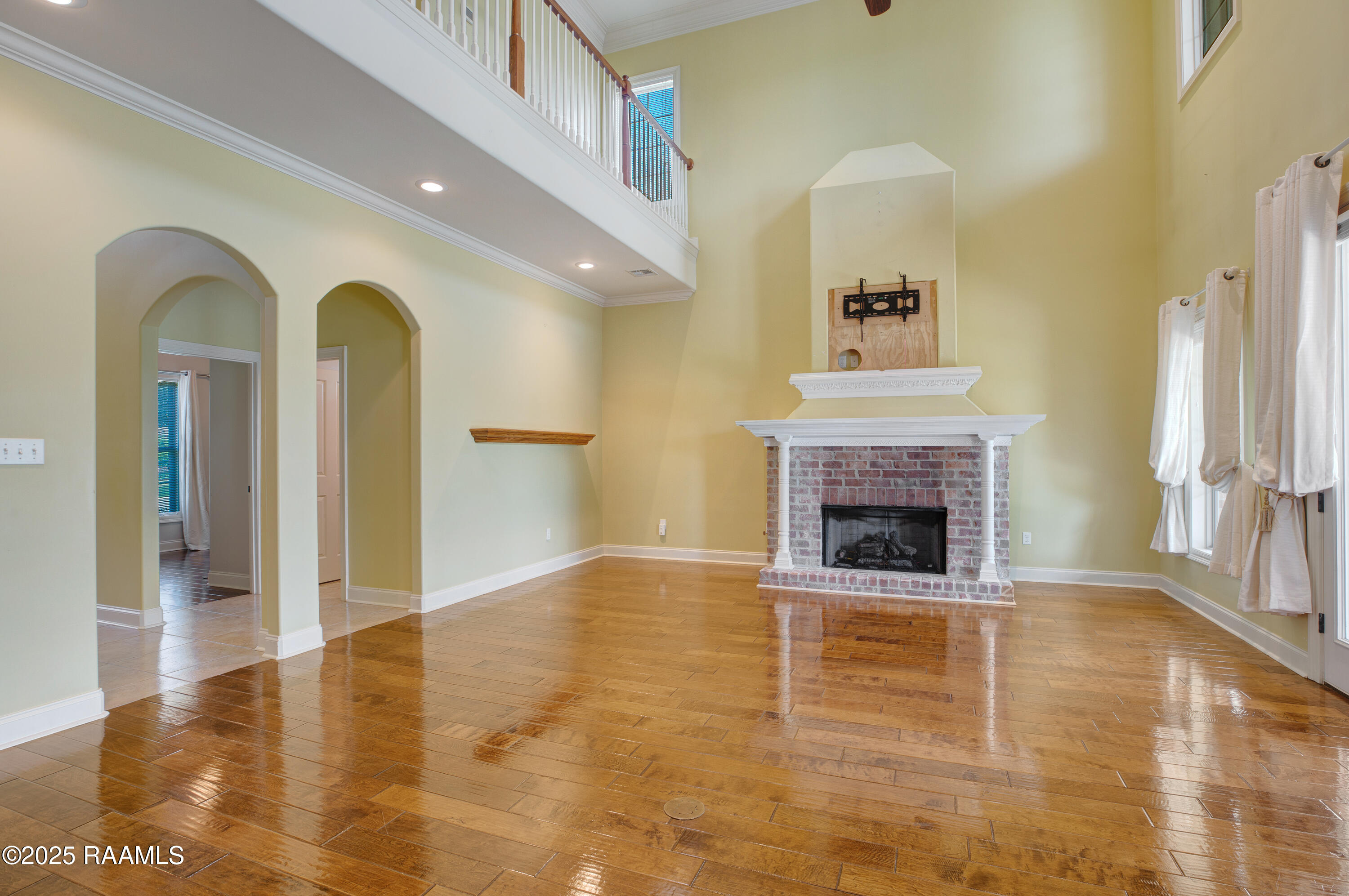 707 Hummingbird Lane New Iberia, LA 70560 - Photo 6 of 42 Great Room