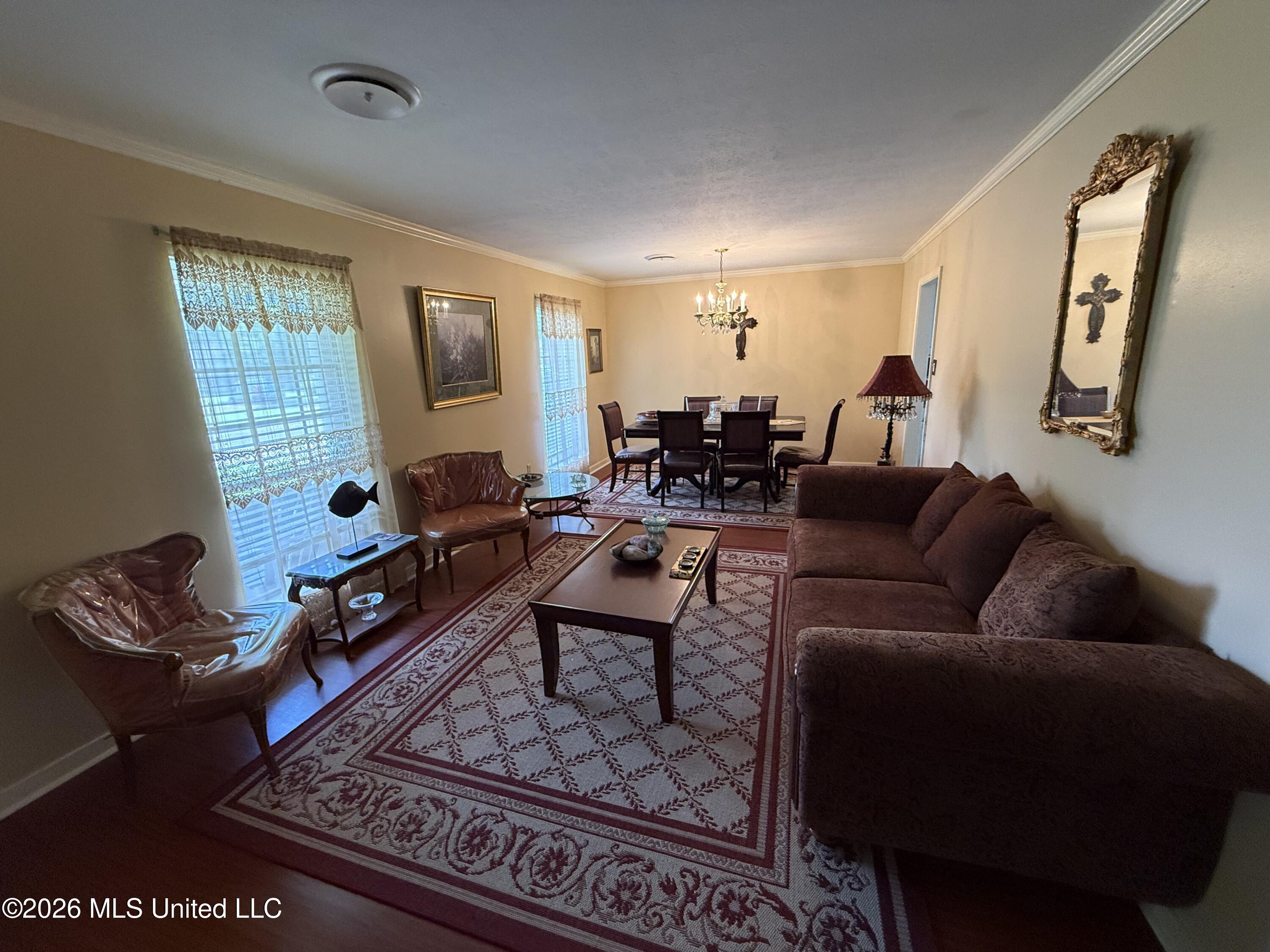 1842 Lake Trace Drive Jackson, MS 39211 - Photo 6 of 32 IMG_9887