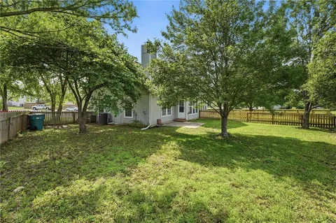 $260,000 | 21691 South Main Street, Spring Hill, KS 66083