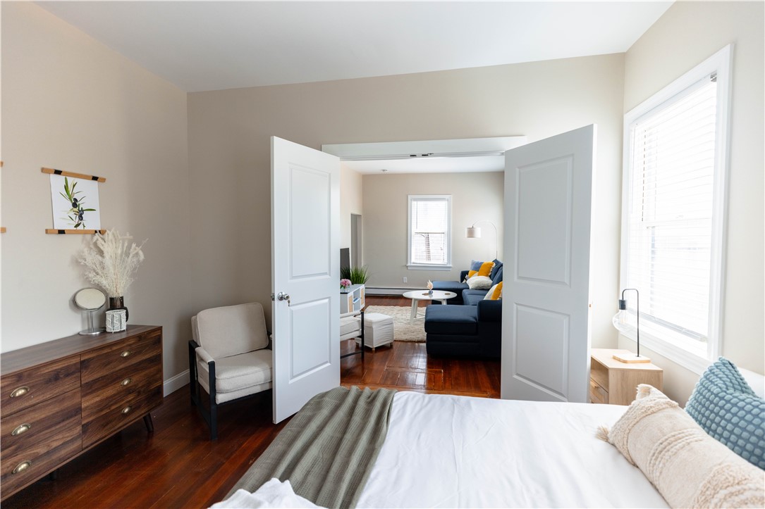 594 Thames Street Newport, RI 02840 - Photo 11 of 34
