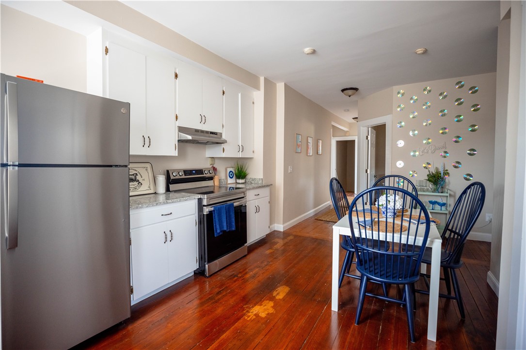 594 Thames Street Newport, RI 02840 - Photo 19 of 34