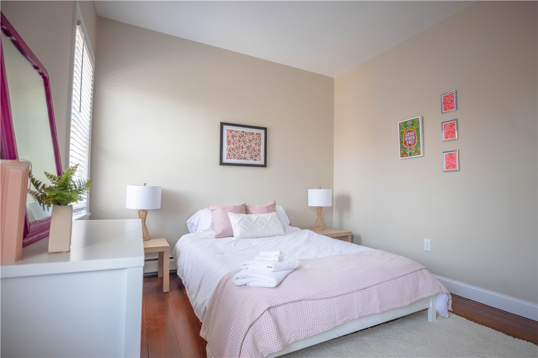 594 Thames Street Newport, RI 02840 - Photo 23 of 34