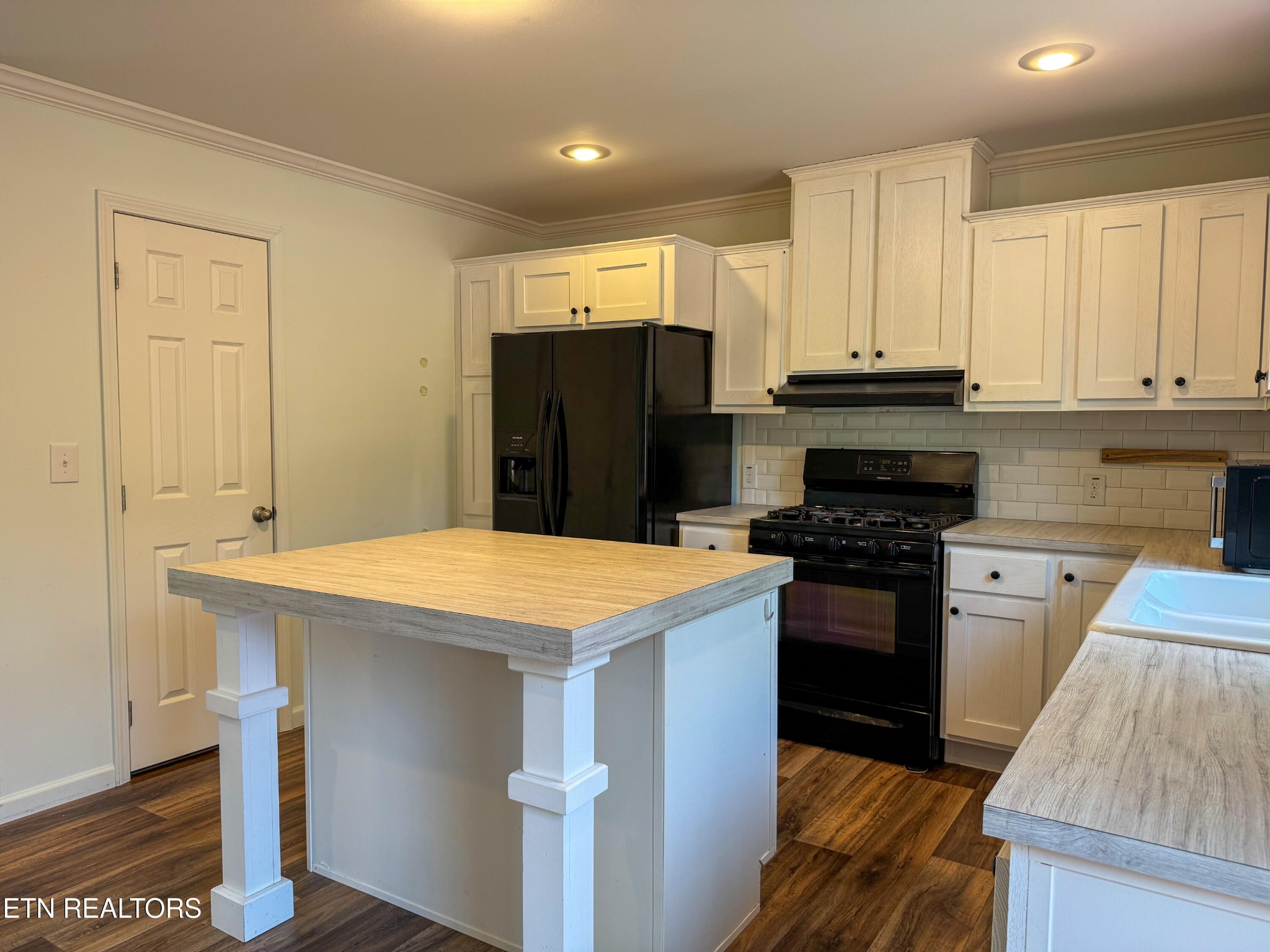 365 Isham Road Winfield, TN 37892 - Photo 20 of 41 Gallery Image 20