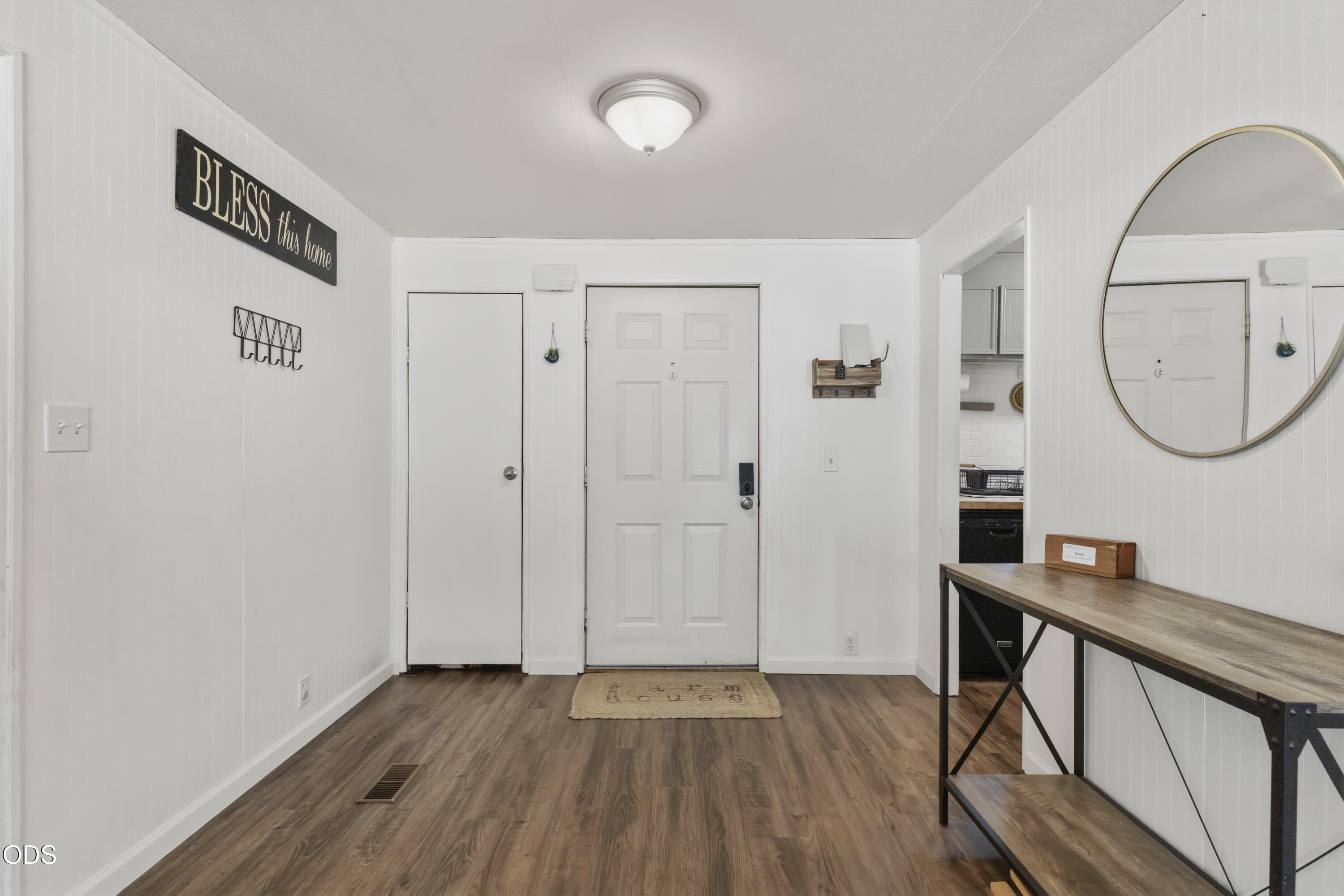 19223 North Poe Valley Road Klamath Falls, OR 97603 - Photo 5 of 58