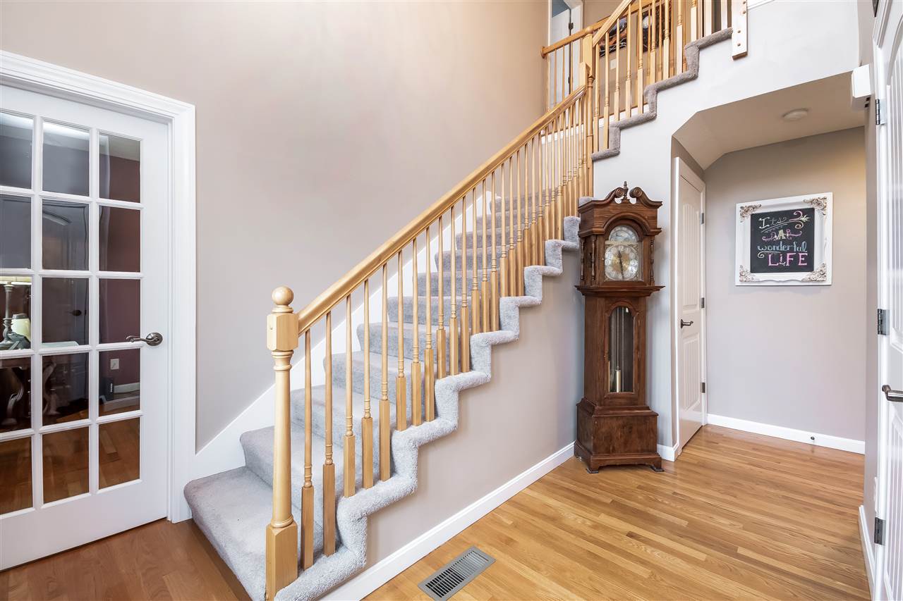 166 Wire Road Merrimack, NH 03054 - Photo 2 of 35