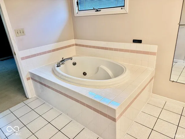 $385,000 | 5600 West Old Stone Road, Muncie, IN 47304