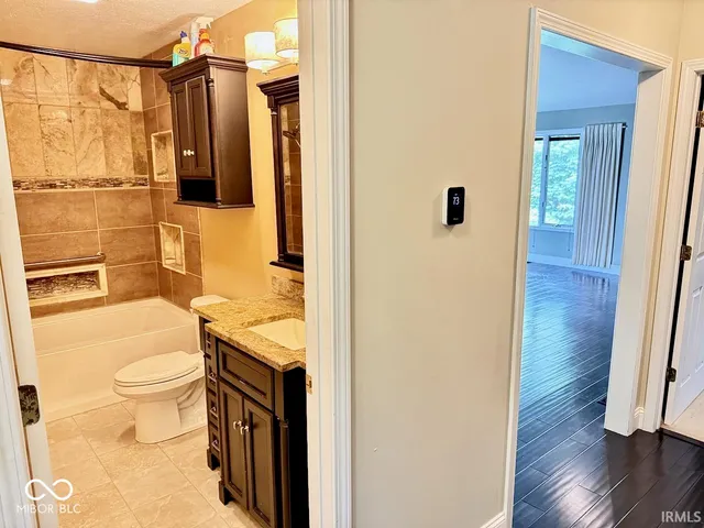 $385,000 | 5600 West Old Stone Road, Muncie, IN 47304