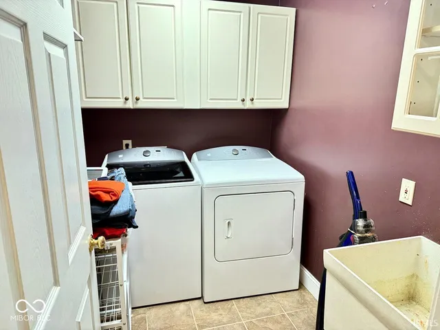 $385,000 | 5600 West Old Stone Road, Muncie, IN 47304