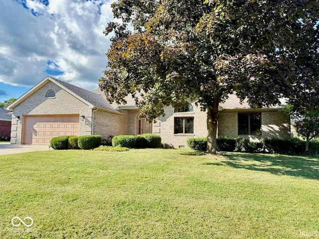 $385,000 | 5600 West Old Stone Road, Muncie, IN 47304