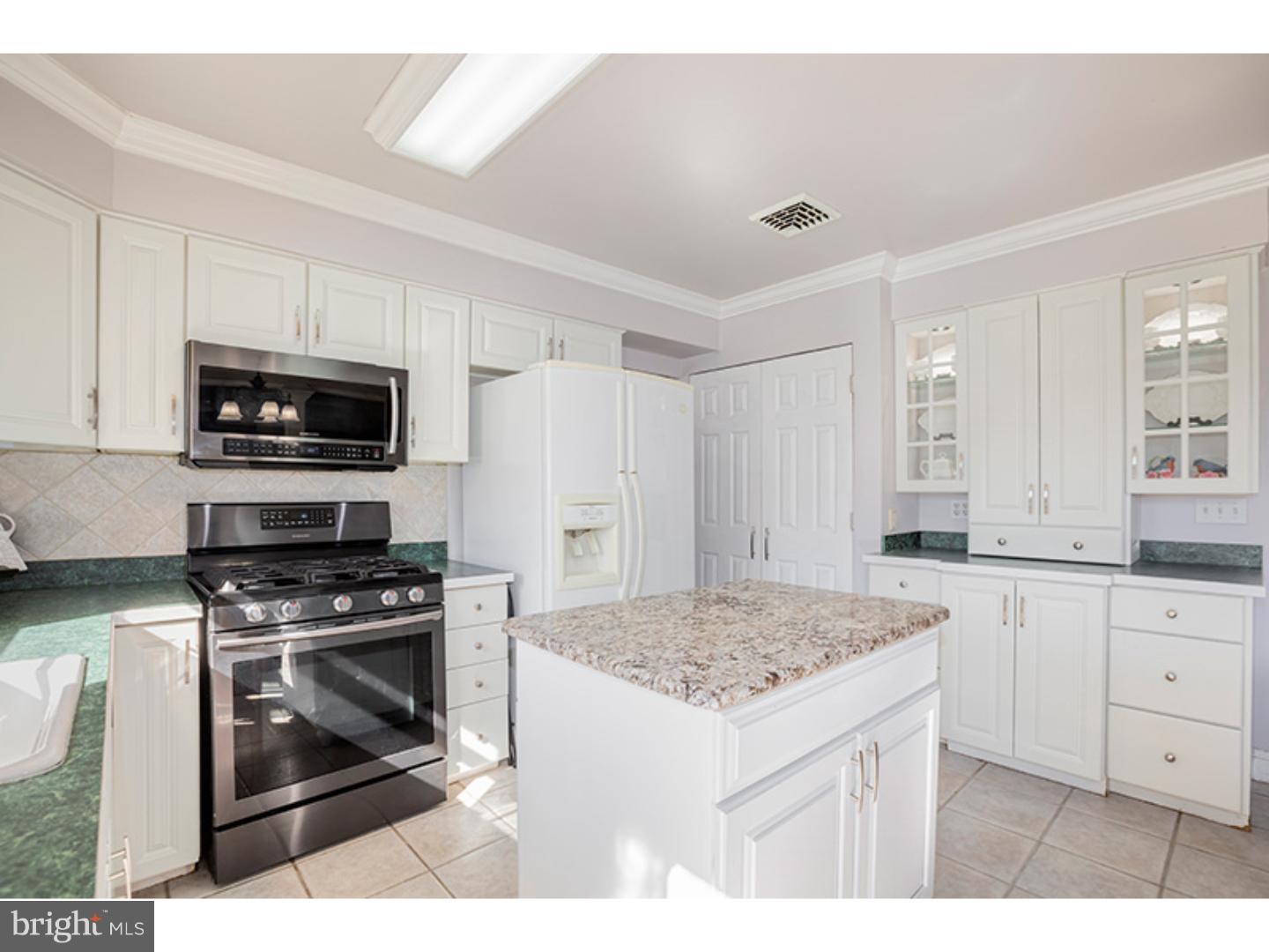 336 Yoder Road Harleysville, PA 19438 - Photo 8 of 25 Gallery Image 8