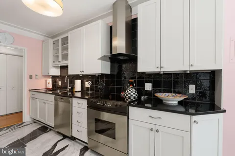 $940,000 | 2801 New Mexico Avenue Northwest, Unit 204, Washington, DC 20007