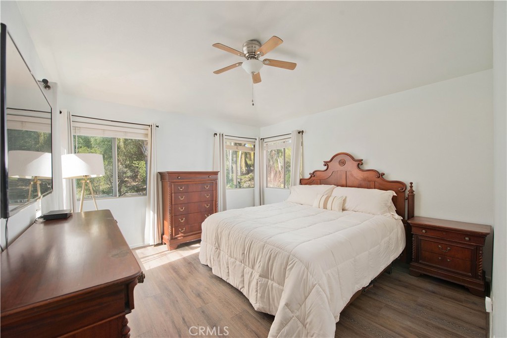 25829 Blake Court Stevenson Ranch, CA 91381 - Photo 18 of 33 Primary bedroom