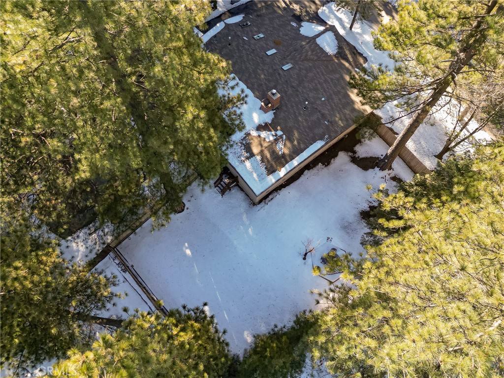 31466 Frontier Drive Running Springs, CA 92382 - Photo 41 of 43 an aerial view of a house with a yard and a large tree