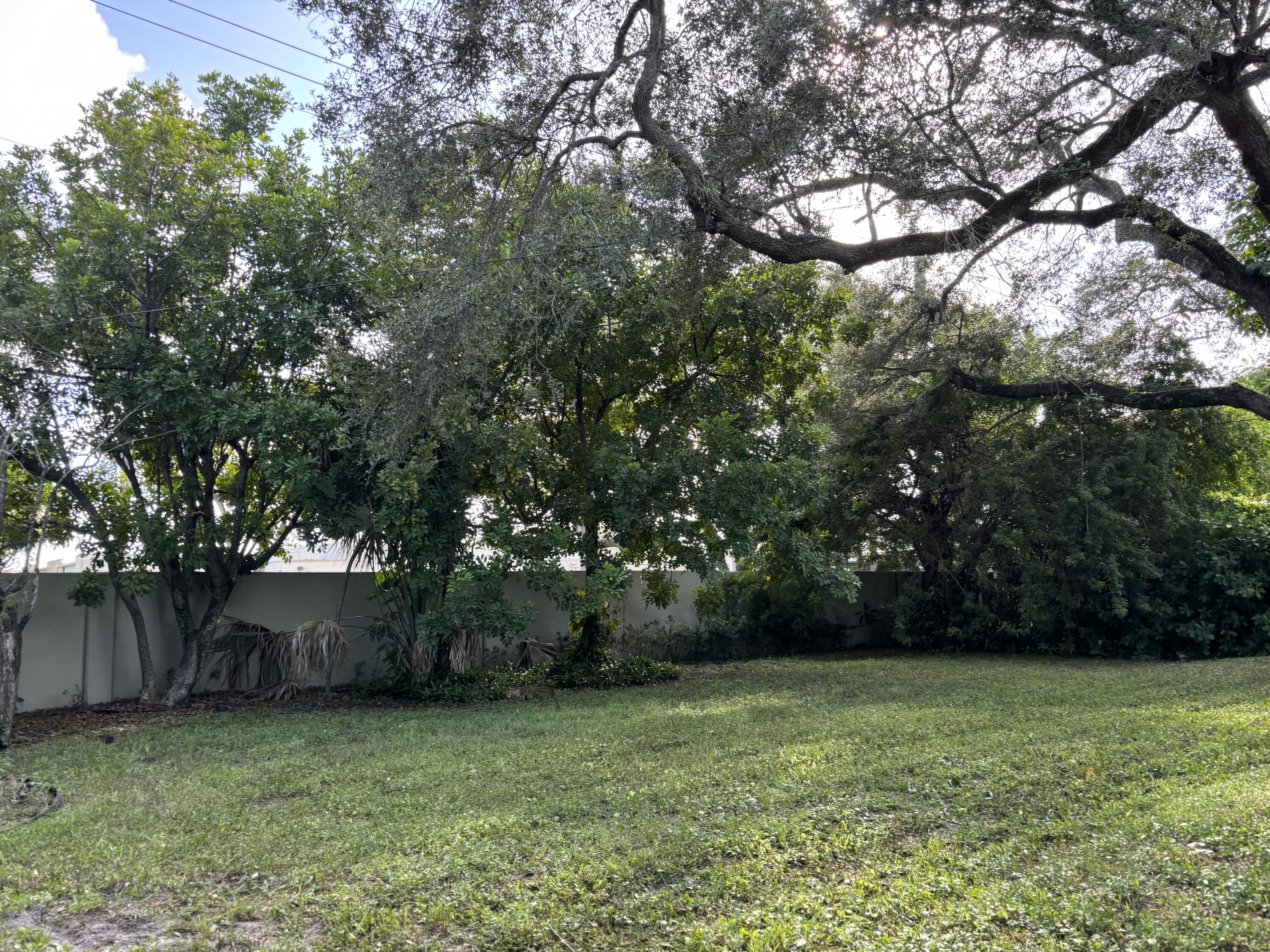 1228 Northwest 4th Street Boca Raton, FL 33486 - Photo 20 of 20 BACKYARD