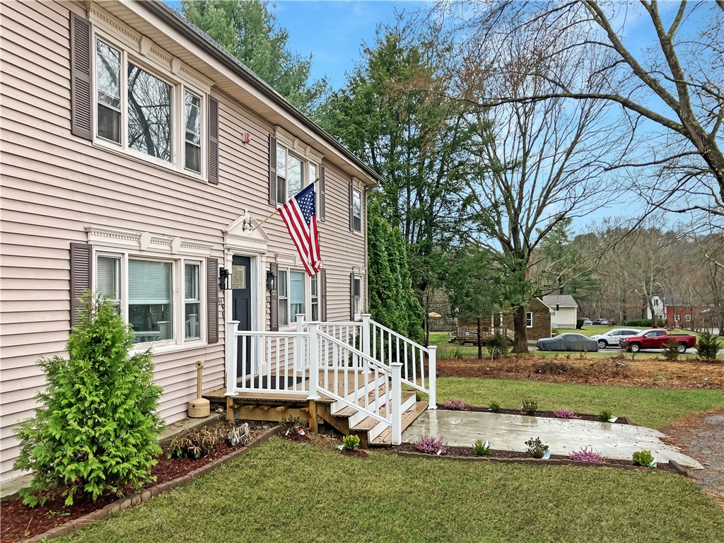 44 Village Way Burrillville, RI 02826 - Photo 3 of 21