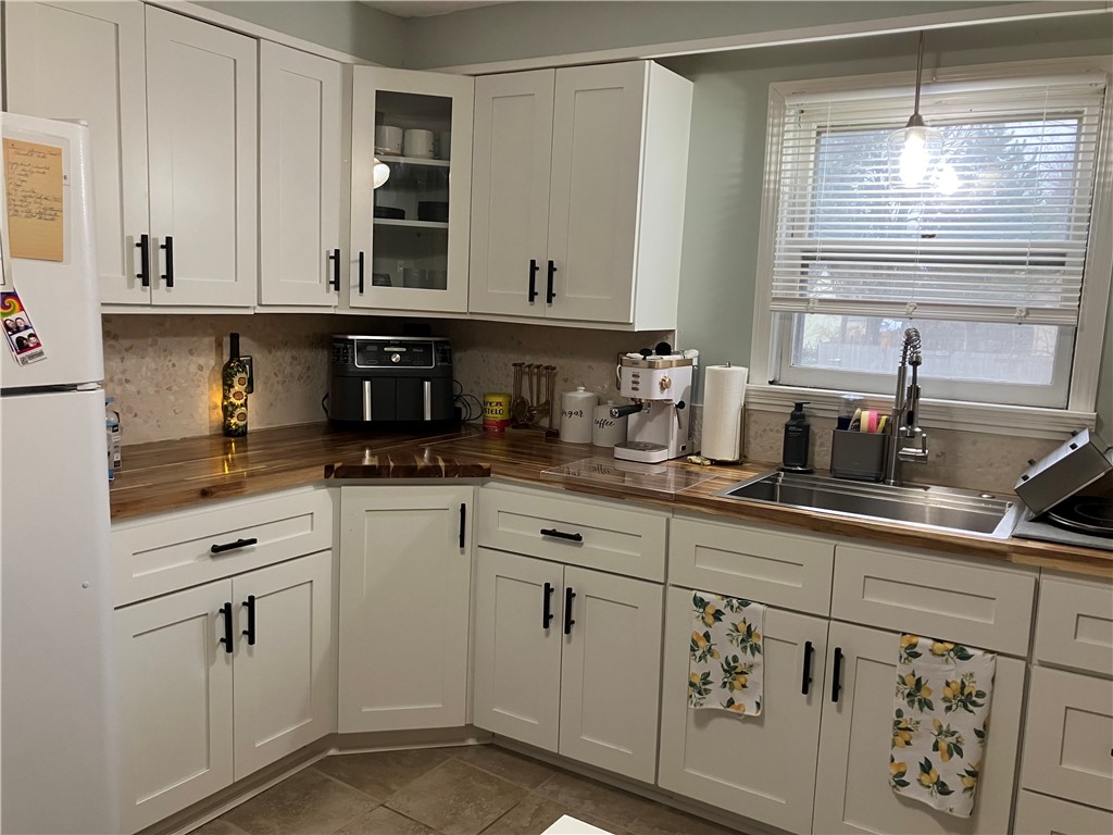 44 Village Way Burrillville, RI 02826 - Photo 9 of 21