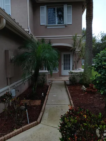 $3,200 | 4983 Pinemore Lane, Lake Worth, FL 33463
