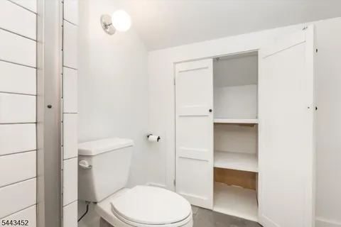 $3,795 | 159 Forest Street, Unit 2, Montclair, NJ 07042