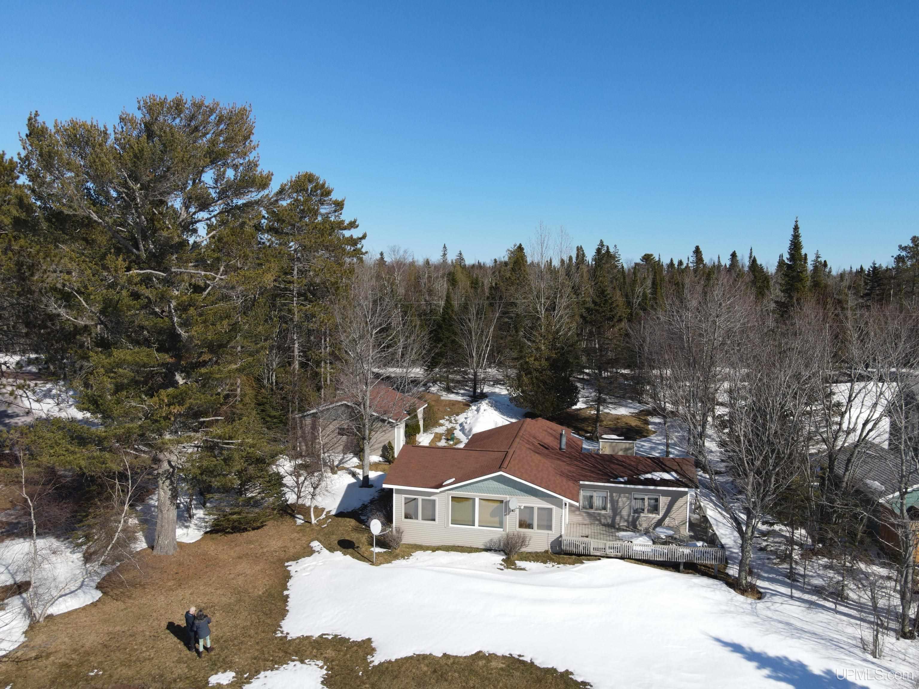 49775 Louis Point Road Lake Linden, MI 49945 - Photo 6 of 59