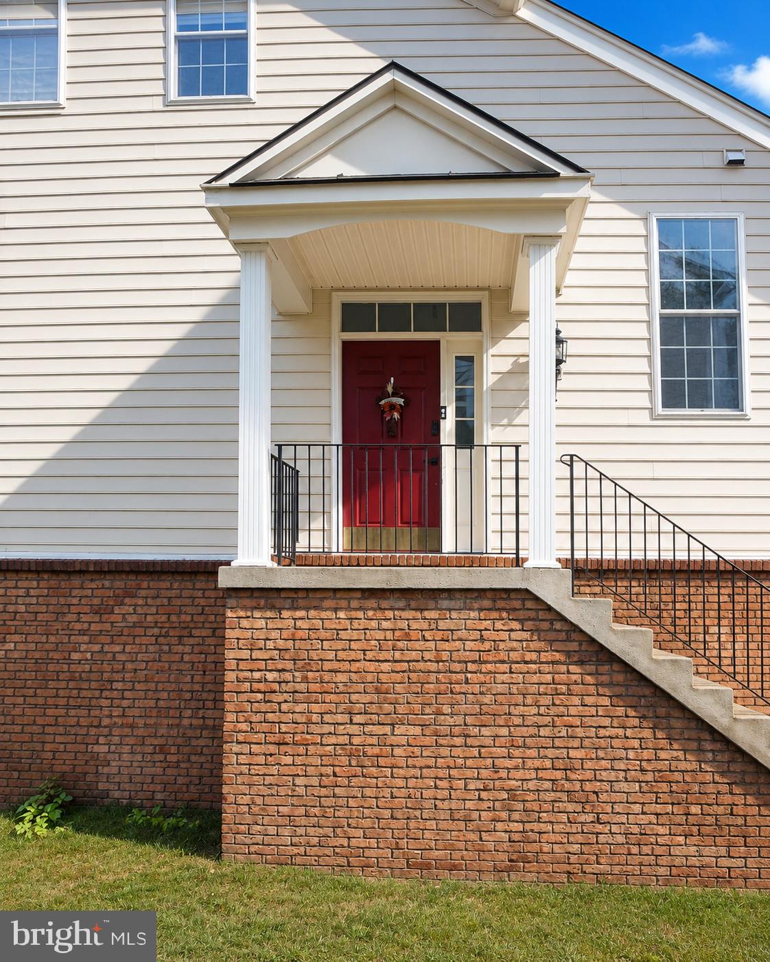 42704 Sandman Terrace South Riding, VA 20152 - Photo 1 of 47 Front door