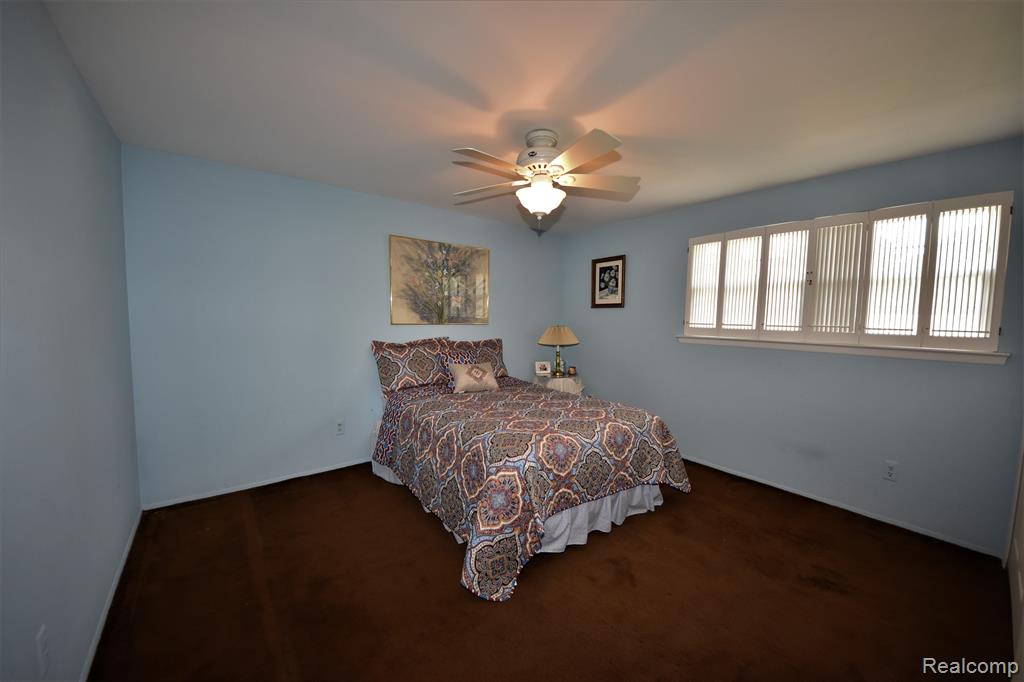 29679 High Valley Road Farmington Hills, MI 48331 - Photo 17 of 31
