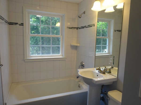4 Marion Road, Unit 4 Bedford, MA 01730 - Photo 7 of 17 Gallery Image 7