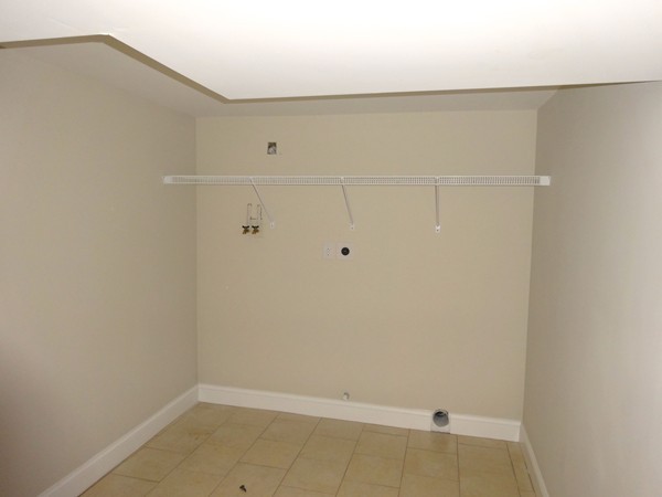 4 Marion Road, Unit 4 Bedford, MA 01730 - Photo 9 of 17 Gallery Image 9