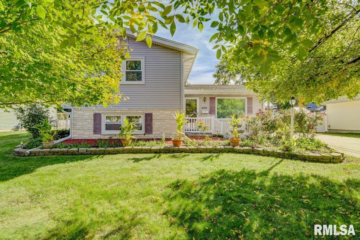 2304 Tamaroa Trail Springfield, IL 62702 - Photo 1 of 40