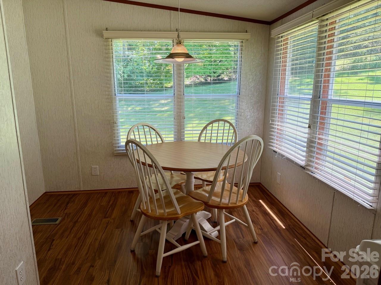 5493 Harris Farm Road Hickory, NC 28602 - Photo 9 of 38