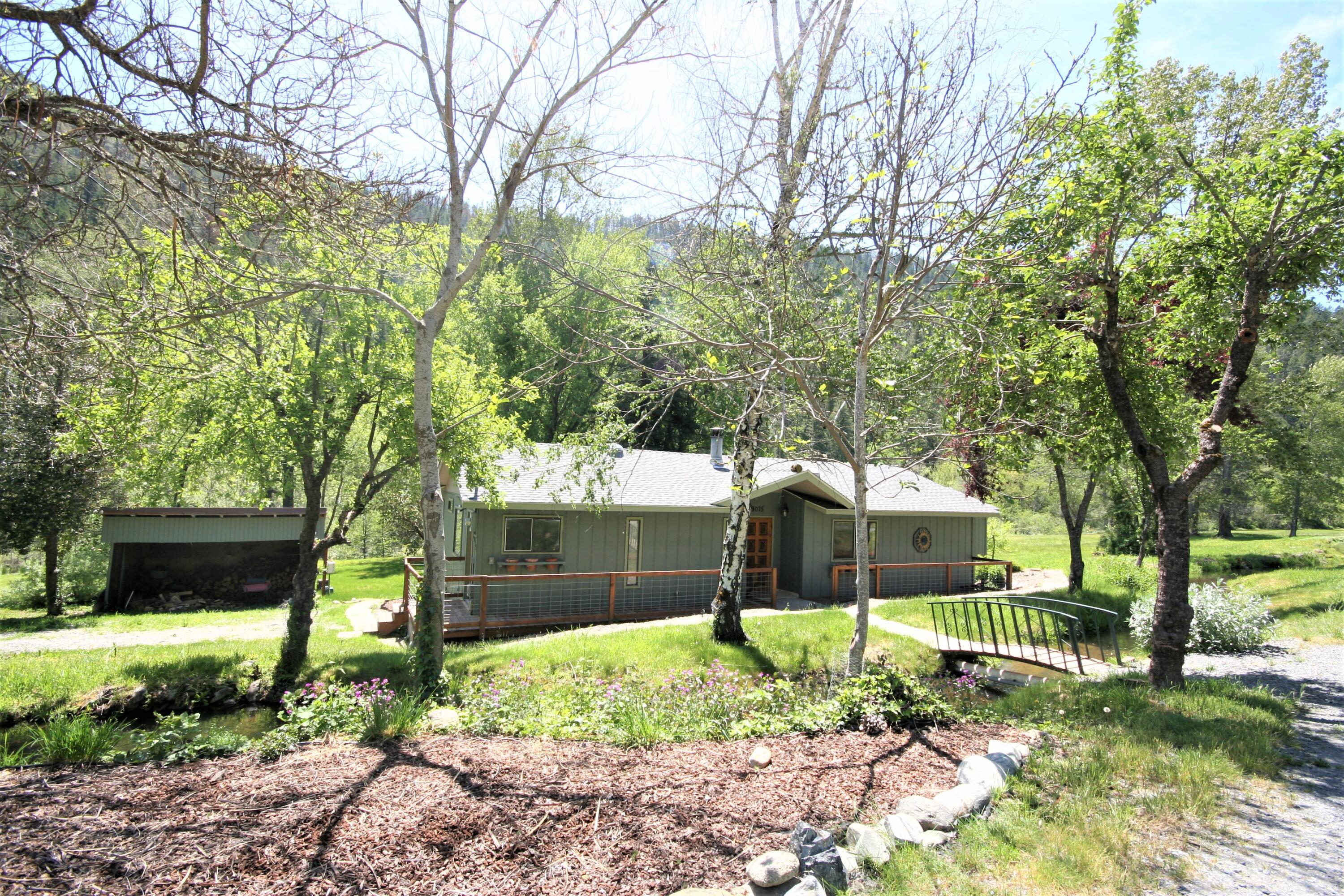 9075 Upper Applegate Road Jacksonville, OR 97530 - Photo 10 of 73 IMG_2419