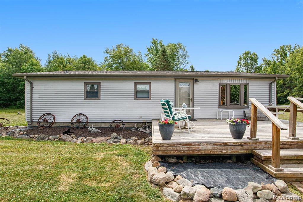 9301 Bryce Road Avoca, MI 48006 - Photo 1 of 43