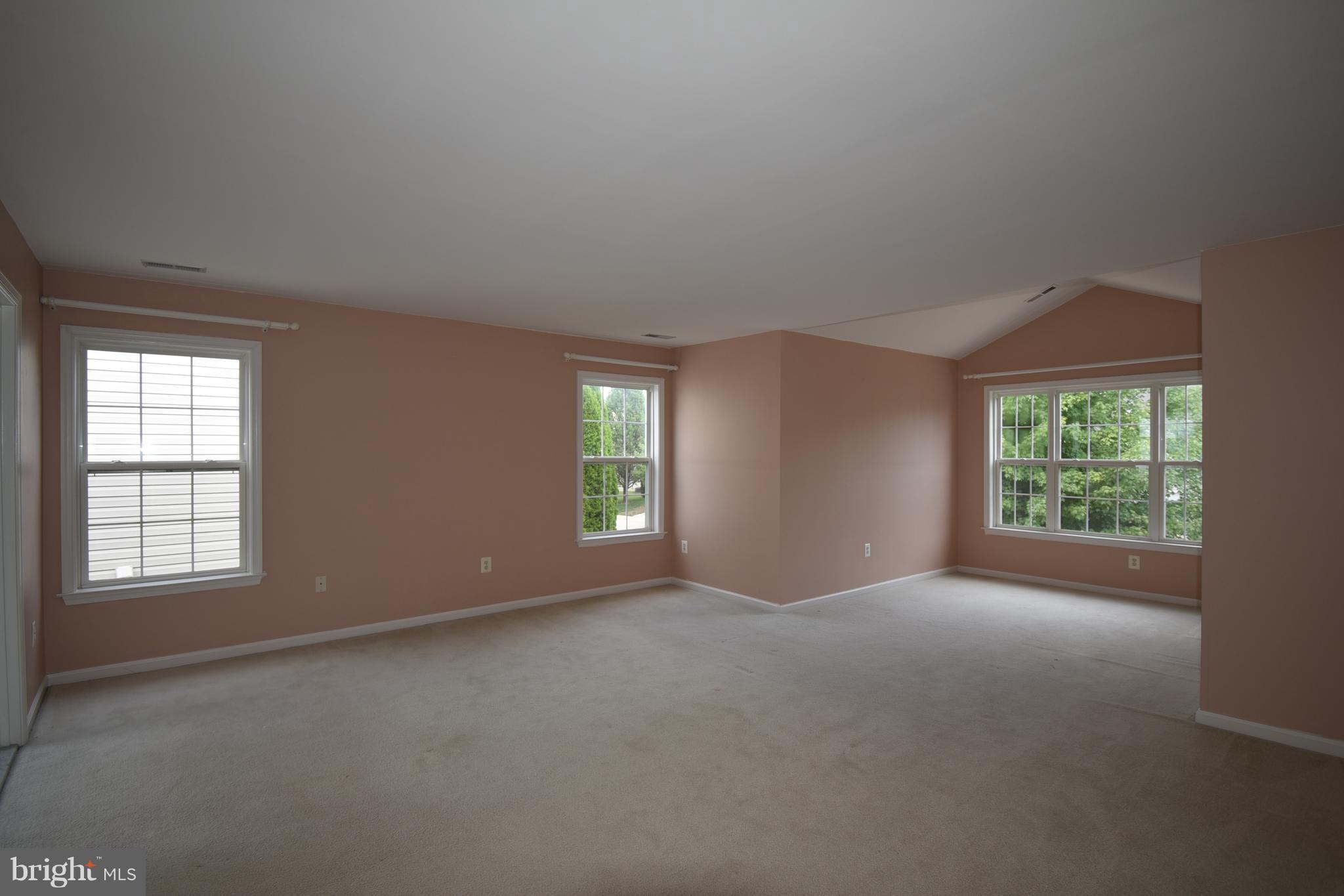 14008 Falconcrest Road Germantown, MD 20874 - Photo 18 of 25 Bedroom (Master)
