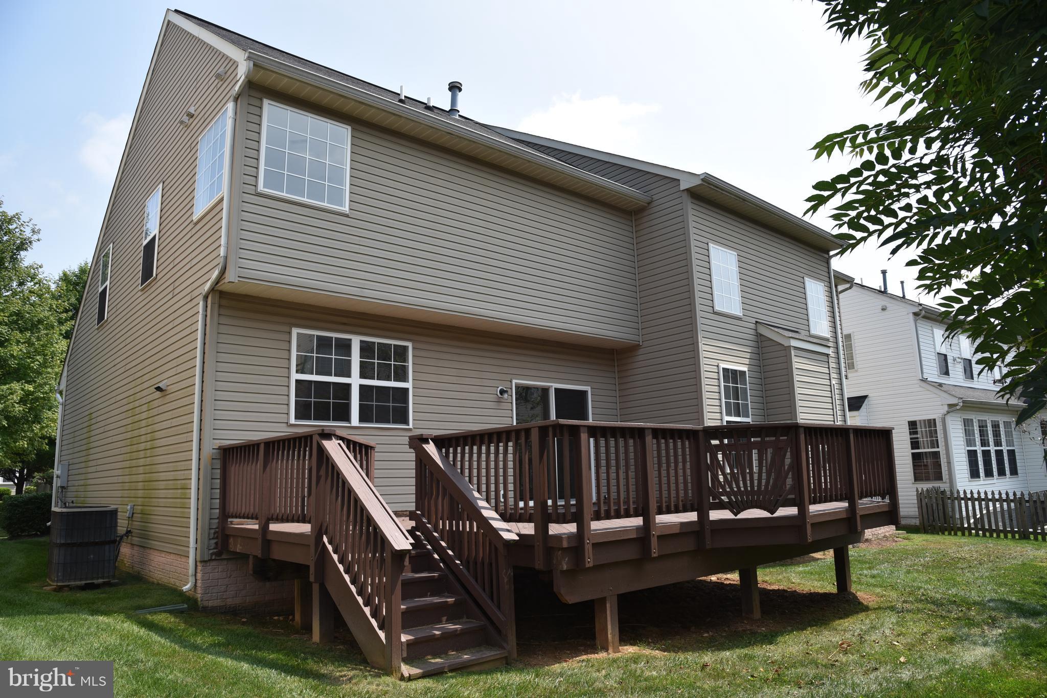 14008 Falconcrest Road Germantown, MD 20874 - Photo 25 of 25 Exterior (Rear)